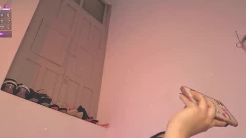 Ash  online show from November 2025 07:57:02 PM