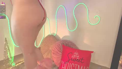 Ash  online show from December 2025 07:29:02 PM