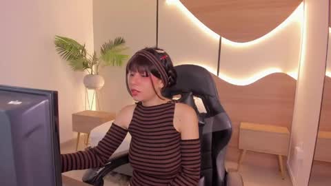 Snapshot of asia_miracle chatting on May 2026 07:53:02 PM A S I A online show from May 2026 07:53:02 PM
