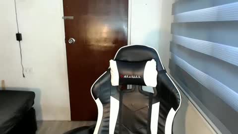 Snapshot of asian_cecilyxx chatting on January 2025 06:33:01 AM Cecily online show from January 2025 06:33:01 AM