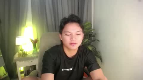 Snapshot of asian_handsomexx chatting on November 2025 07:19:01 AM asian_handsomexx online show from November 2025 07:19:01 AM