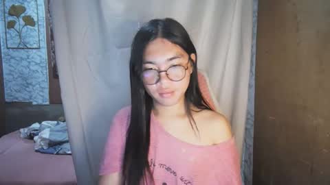 Rhean online show from December 2025 11:42:01 PM