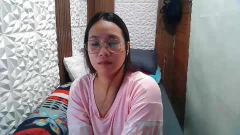Trixie online show from May 2026 07:26:02 AM