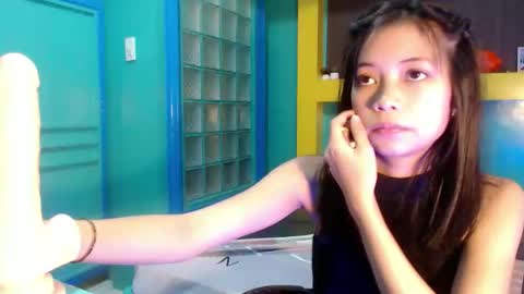 Snapshot of asian_slade chatting on May 2026 06:09:01 AM asian_slade online show from May 2026 06:09:01 AM