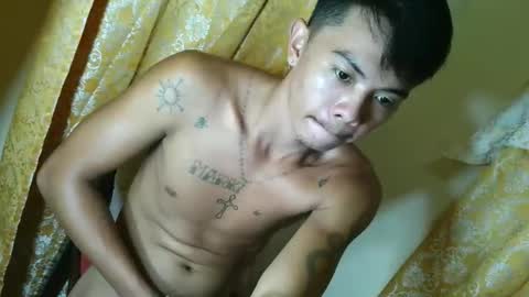 Snapshot of asian_utogxxx chatting on December 2025 10:05:02 PM angello abayon online show from December 2025 10:05:02 PM
