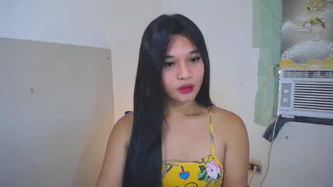 Snapshot of asian_yannie chatting on October 2025 04:07:02 AM Yan online show from October 2025 04:07:02 AM