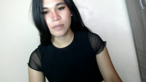 Snapshot of asianblk_barbiedoll chatting on May 2026 02:06:01 AM asianblk_barbiedoll online show from May 2026 02:06:01 AM