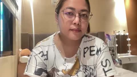 Curvy online show from October 2025 03:03:02 AM