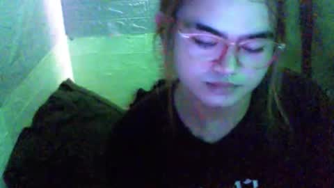 asiancum_jus online show from April 2026 12:35:01 AM