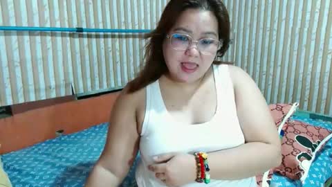 Snapshot of asiancutiechubby chatting on January 2026 01:04:01 PM asiancutiechubby online show from January 2026 01:04:01 PM