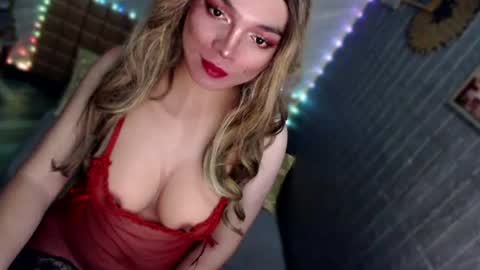 Snapshot of asiandollxxx4u chatting on July 2026 10:00:01 AM BELLA NOTCH online show from July 2026 10:00:01 AM