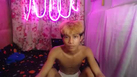 Snapshot of asianhot_boyxxx chatting on October 2025 09:55:01 AM asianhot_boyxxx online show from October 2025 09:55:01 AM
