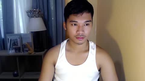 Snapshot of asianhunk_jamesx chatting on November 2025 05:28:02 AM asianhunk_jamesx online show from November 2025 05:28:02 AM