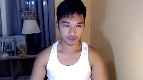 Snapshot of asianhunk_jamesx chatting on November 2025 10:42:02 PM asianhunk_jamesx online show from November 2025 10:42:02 PM