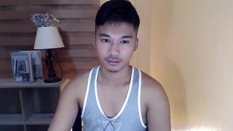 Snapshot of asianhunk_jamesx chatting on November 2025 10:43:01 PM asianhunk_jamesx online show from November 2025 10:43:01 PM