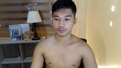 Snapshot of asianhunk_jamesx chatting on December 2025 10:38:02 PM asianhunk_jamesx online show from December 2025 10:38:02 PM