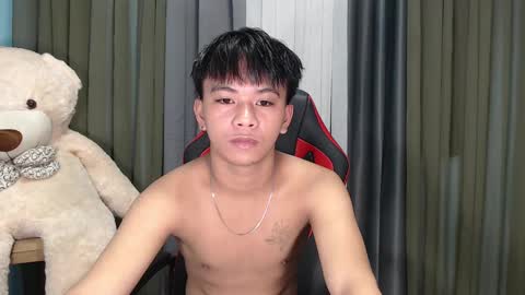 Snapshot of asianhunk_zam chatting on January 2025 09:52:01 PM Zam online show from January 2025 09:52:01 PM
