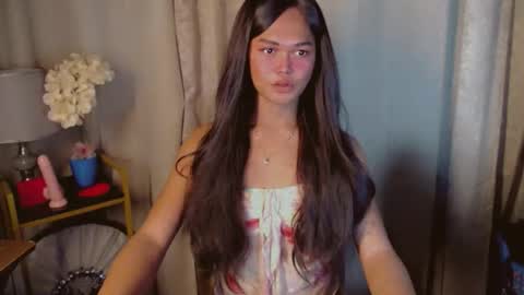 Kianna online show from November 2025 12:06:01 PM