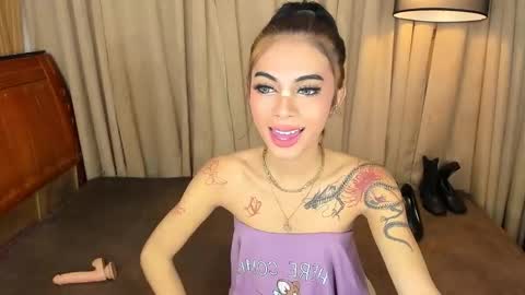 Snapshot of asianprettypetite chatting on March 2025 03:56:01 PM CHESKA online show from March 2025 03:56:01 PM