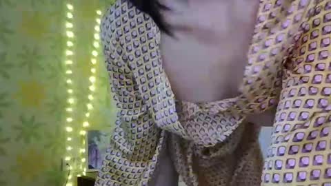 Snapshot of asianshiny chatting on February 2025 08:54:02 AM Alice online show from February 2025 08:54:02 AM