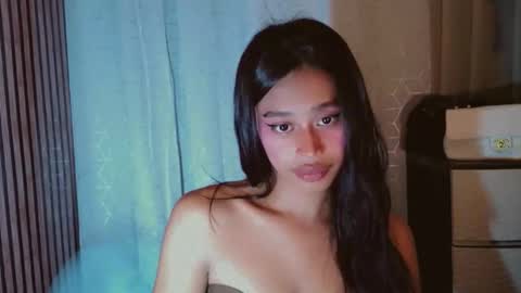 Snapshot of asiantreasures chatting on May 2026 05:53:01 PM kisses online show from May 2026 05:53:01 PM