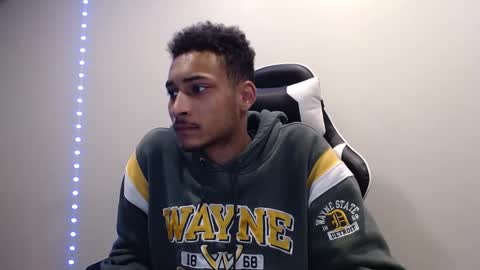 Snapshot of asimpsdream chatting on March 2025 09:13:02 PM asimpsdream online show from March 2025 09:13:02 PM