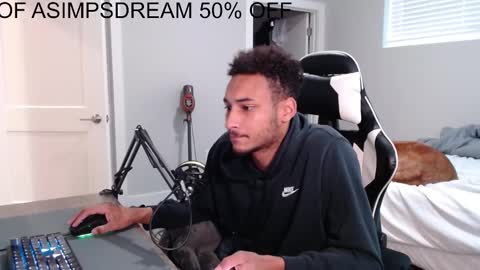 Snapshot of asimpsdream chatting on October 2025 01:11:01 PM asimpsdream online show from October 2025 01:11:01 PM