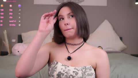 Dianne online show from April 2026 04:51:01 AM