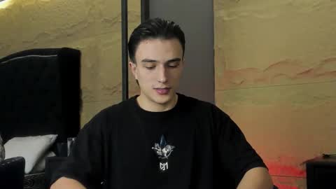 Aslan  online show from March 2026 04:07:02 AM