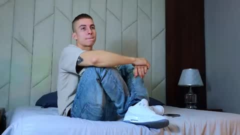 Snapshot of asmodeo_cox chatting on December 2024 04:29:02 PM Asmodeo - online show from December 2024 04:29:02 PM