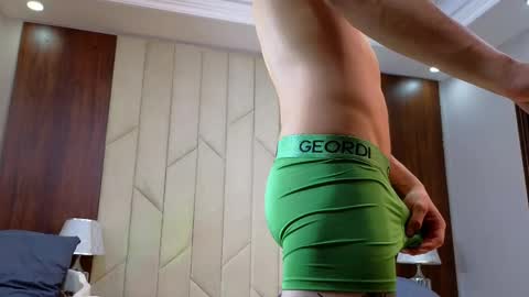 Snapshot of asmodeo_cox chatting on December 2024 10:41:01 PM Asmodeo - online show from December 2024 10:41:01 PM