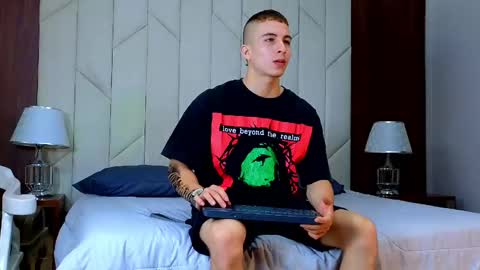 Snapshot of asmodeo_cox chatting on December 2024 09:41:01 PM Asmodeo - online show from December 2024 09:41:01 PM