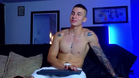 Snapshot of asmodeo_cox chatting on February 2025 09:58:02 PM Asmodeo - online show from February 2025 09:58:02 PM