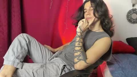 Snapshot of asmodeuszz chatting on December 2024 08:39:01 PM asmodeuszz online show from December 2024 08:39:01 PM