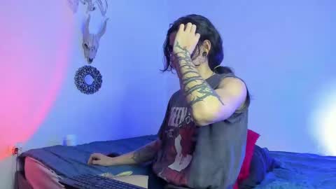 Snapshot of asmodeuszz chatting on December 2024 10:01:02 PM asmodeuszz online show from December 2024 10:01:02 PM