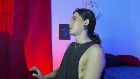 Snapshot of asmodeuszz chatting on December 2024 08:04:02 PM asmodeuszz online show from December 2024 08:04:02 PM