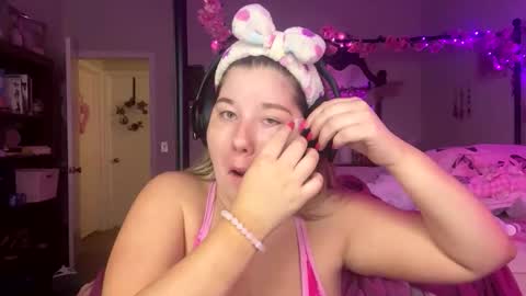aspenandrews99 online show from April 2026 03:17:01 AM
