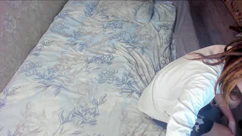 Snapshot of asphalt_surfer chatting on December 2024 06:15:01 PM asphalt surfer online show from December 2024 06:15:01 PM