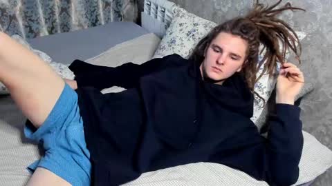 Snapshot of asphalt_surfer chatting on February 2025 11:05:01 AM asphalt surfer online show from February 2025 11:05:01 AM