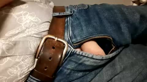 Will take commands from GuysWomenCouples etc online show from February 2025 07:05:02 PM