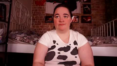 Snapshot of assgives chatting on October 2025 02:59:01 AM Eva online show from October 2025 02:59:01 AM