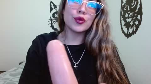 Snapshot of asshley_tyler chatting on January 2025 11:18:01 PM ash online show from January 2025 11:18:01 PM