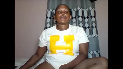 FLORAH DANIEL online show from November 2025 06:24:02 PM