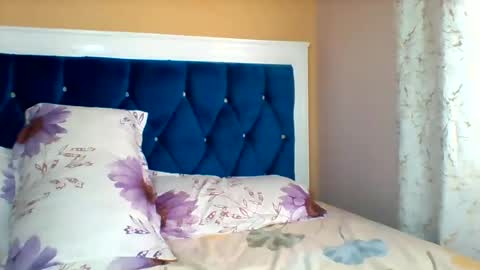 Snapshot of assqueen4 chatting on July 2026 08:06:01 AM FLORAH DANIEL online show from July 2026 08:06:01 AM