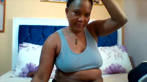 Snapshot of assqueen4 chatting on July 2026 04:43:02 AM FLORAH DANIEL online show from July 2026 04:43:02 AM