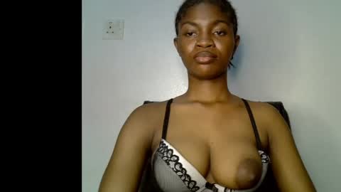 Lily online show from May 2026 09:32:01 PM