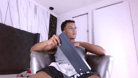 Snapshot of aston_vera chatting on November 2025 02:00:02 AM Aston online show from November 2025 02:00:02 AM