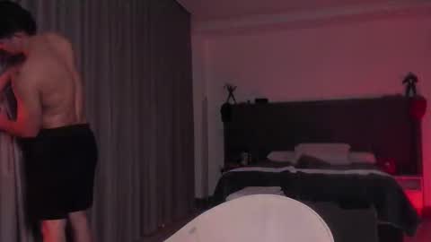 astonhills online show from September 2025 02:01:02 AM