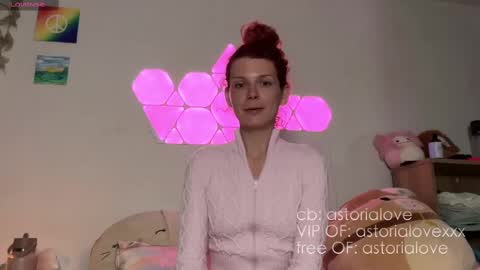 Snapshot of astorialove chatting on September 2025 02:22:01 AM AstoriaLove online show from September 2025 02:22:01 AM