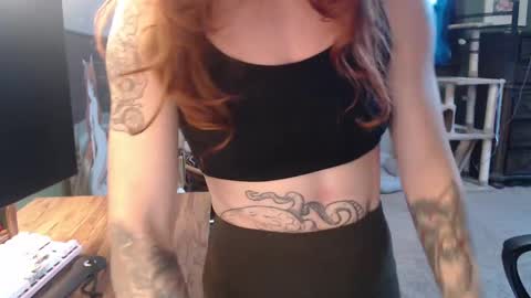 Snapshot of astraeasiren chatting on December 2024 06:16:01 PM AstraeaSiren online show from December 2024 06:16:01 PM